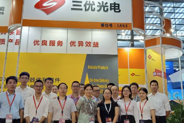 SAN-U Optronics 40G/100G Optical Engine COB Appears at Shenzhen Optical Expo